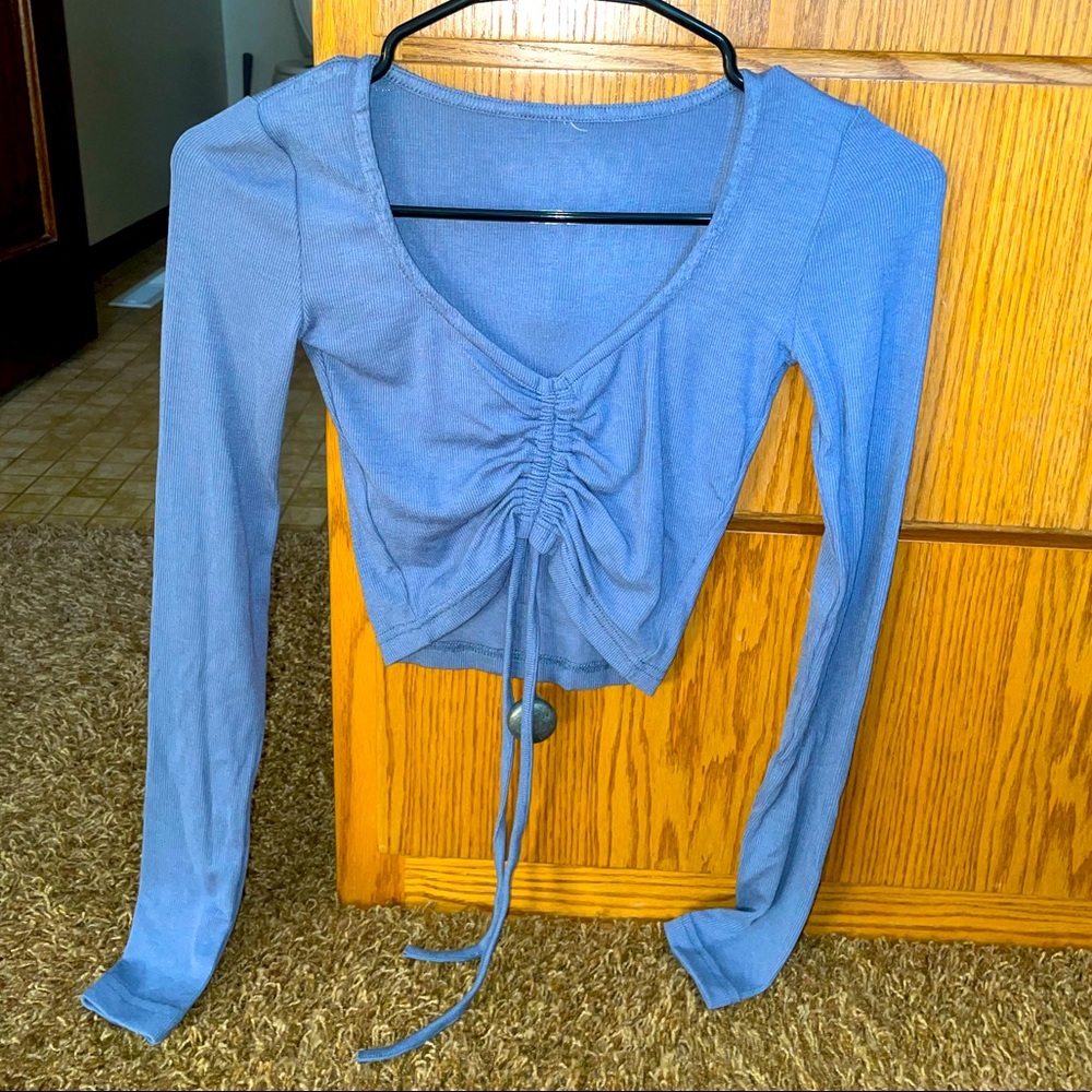 Long sleeve crop top